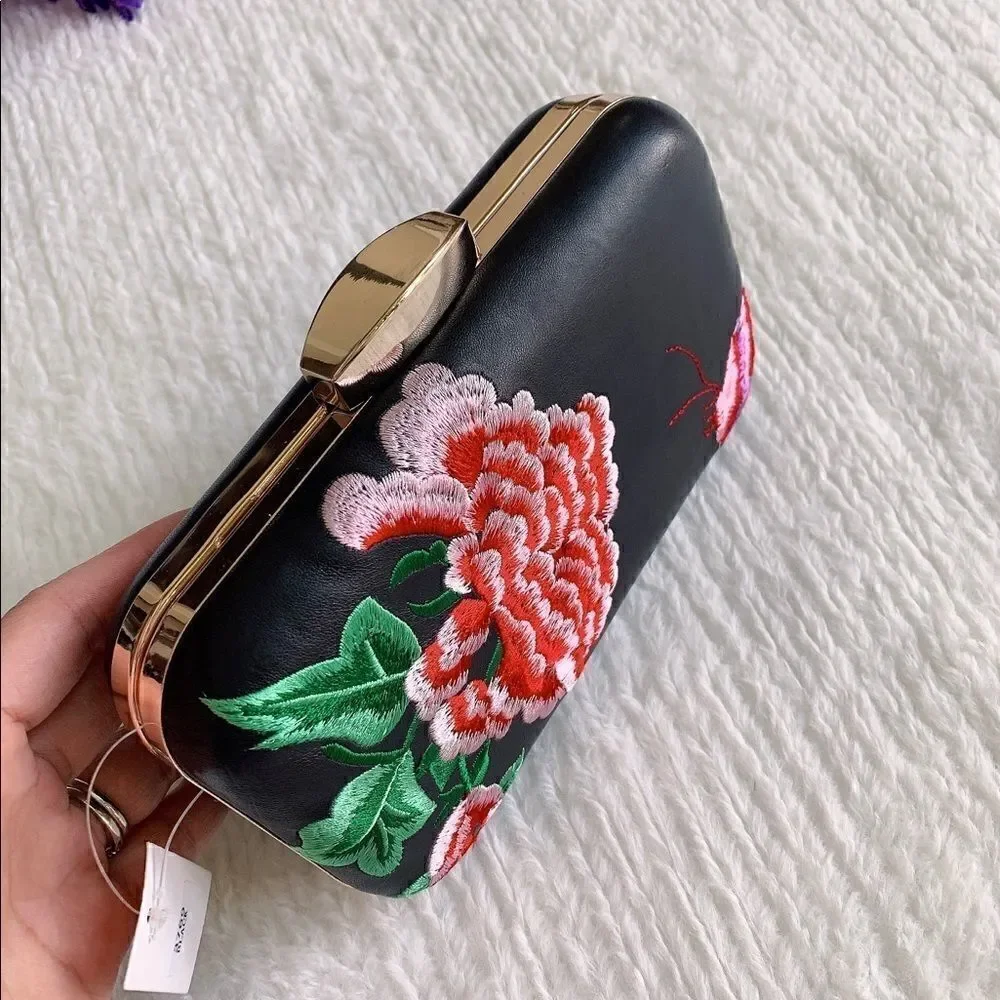 Vintage style floral embroidery boxy clutch